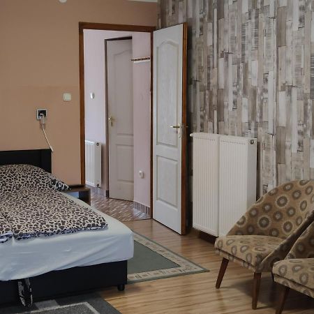 Apartman Edit Harkány Exterior foto